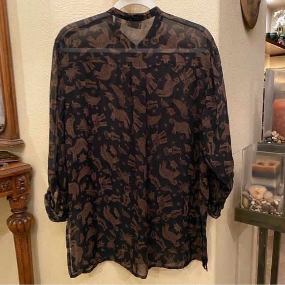 Vintage CHICO’S Women People Animal Print Tunic Sheer Button Shirt Size 2(12-L) - Picture 7 of 9